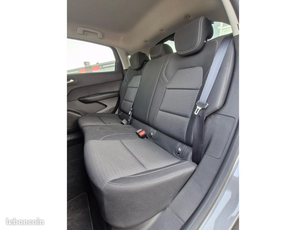 RENAULT ARKANA EVOLUTION 1.6 E-Tech Hybride 145ch BVA (image 5)