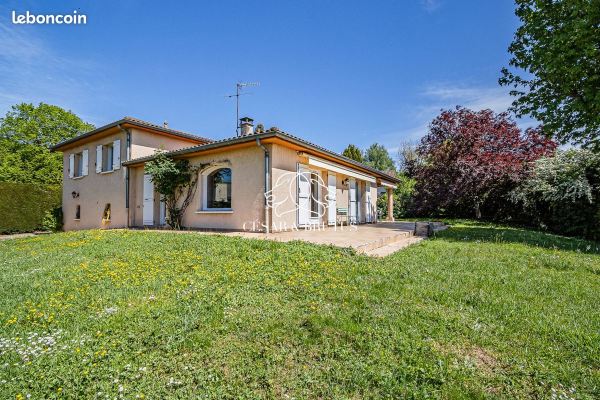 Maison 7 pièces 134 m² · à Reyrieux · 134 m² · 480 000 €