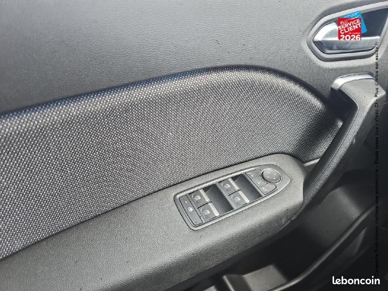 Renault Captur 1.8 E-Tech full hybrid 160ch Techno - 26 (image 19)