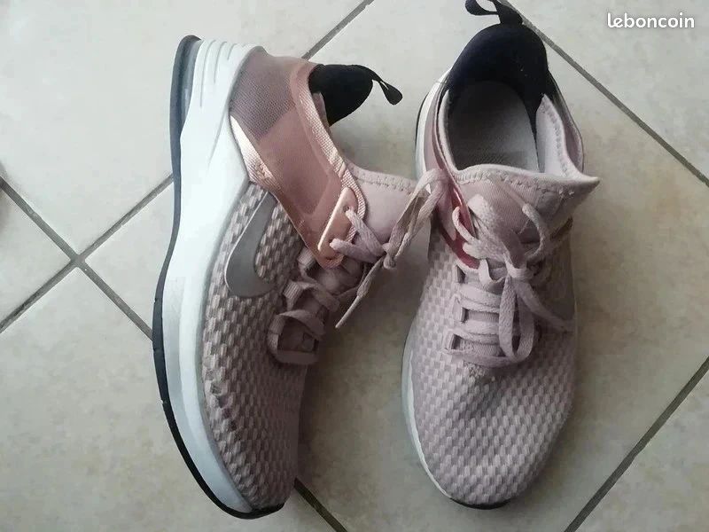 Sepatu Nike Air Max Tr2 Bella Basket Nike Air Max Bella Taille 37