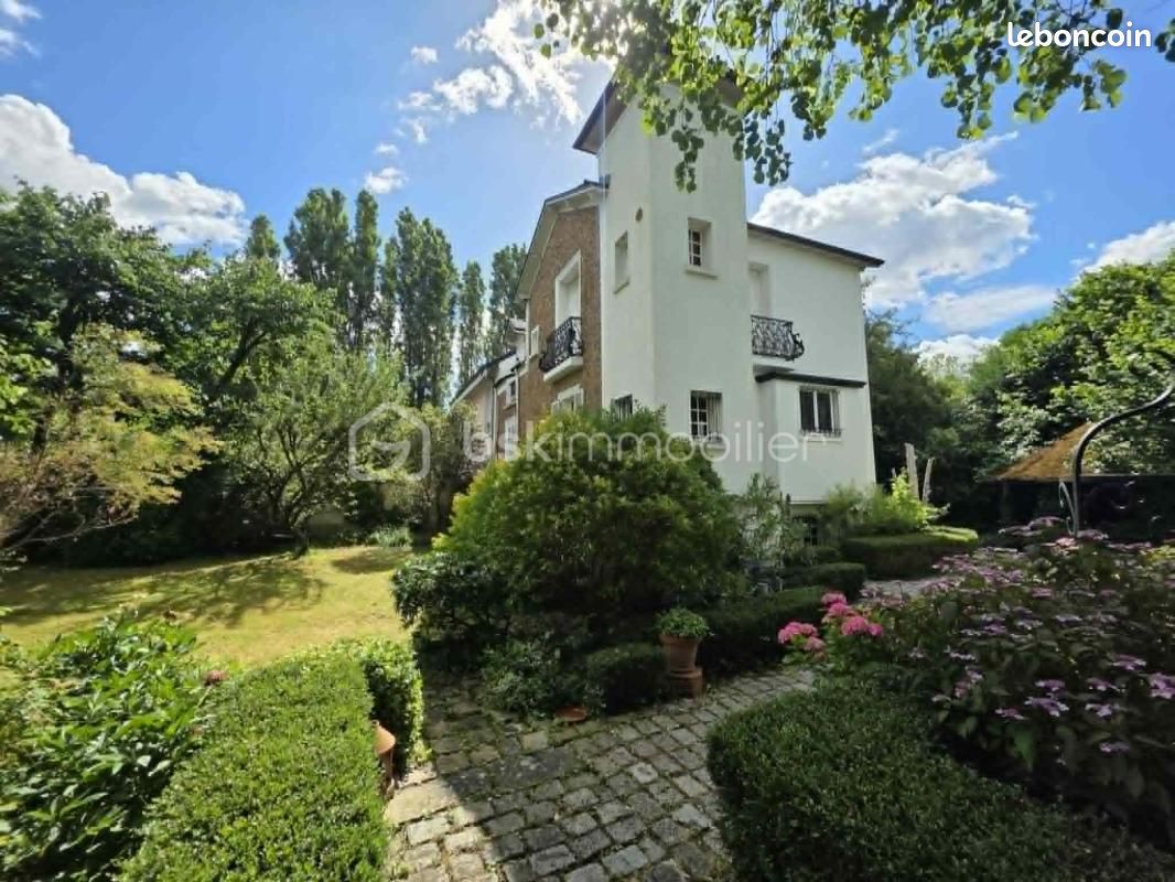 Maison 6 pièces 110 m² · à Chelles · 110 m² · 520 000 €
