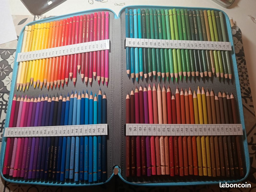 Lot crayons x 240+ trousse 500 emplacements (image 1)