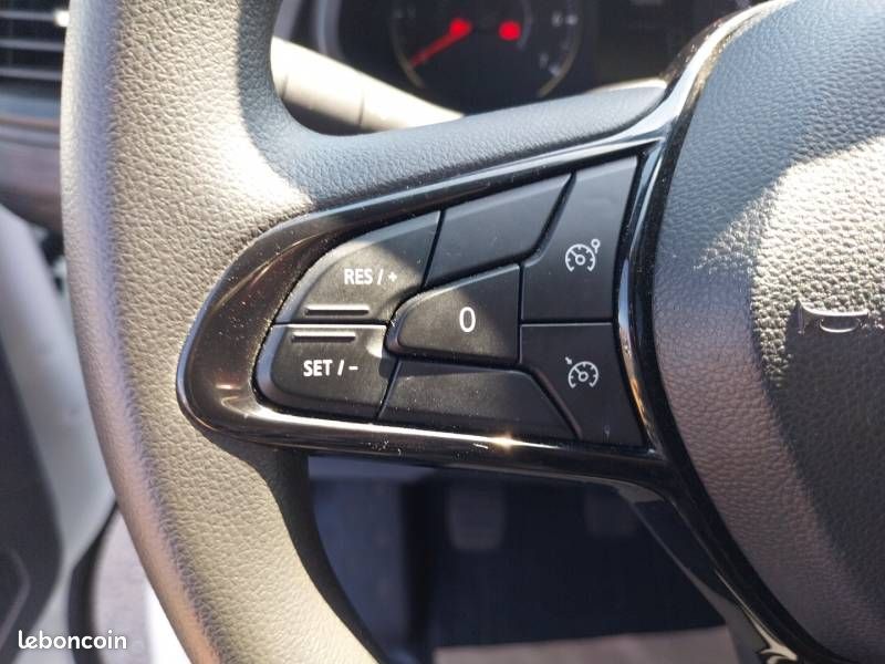 Renault Trafic COMBI L1 dCi 150 Energy S&S Zen (image 28)