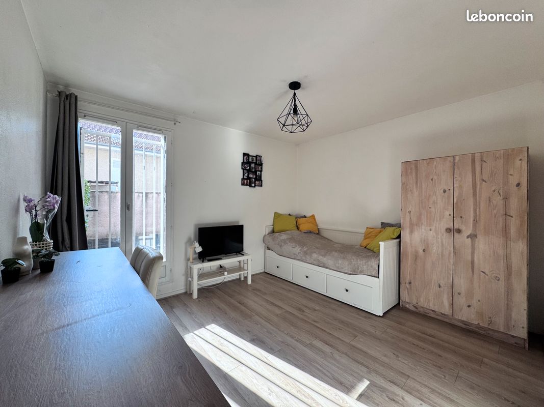 Appartement 1 pièce 20 m² · à Billère · 20 m² · 400 €/mois