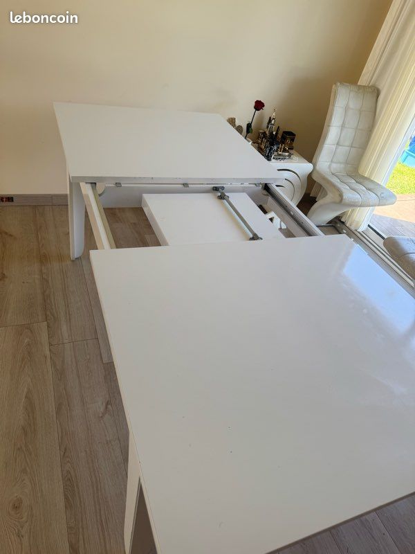 Table a manger (image 4)