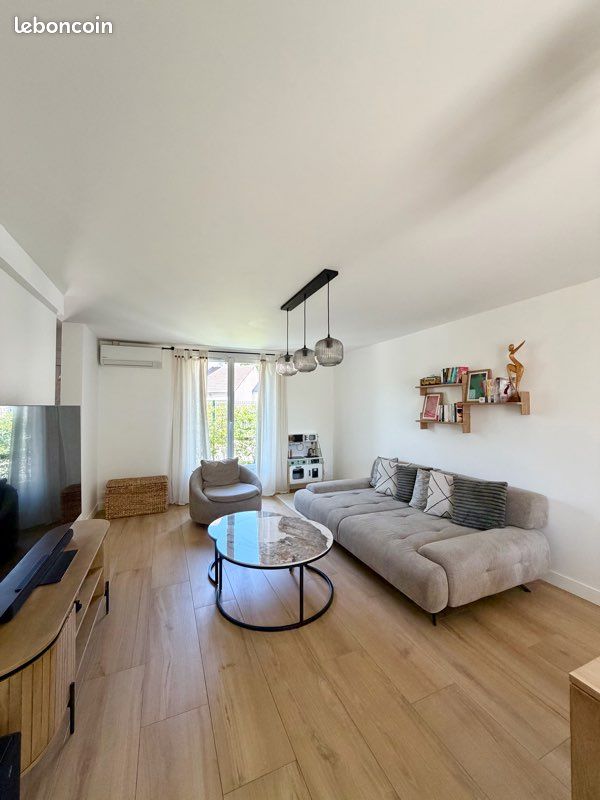 Maison 5 pièces 120 m² · à Marolles-en-Brie · 120 m² · 434 000 €
