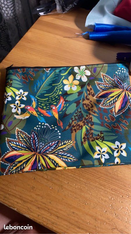 Pochette exotique créateur doubler fait main , 30x20 (image 4)