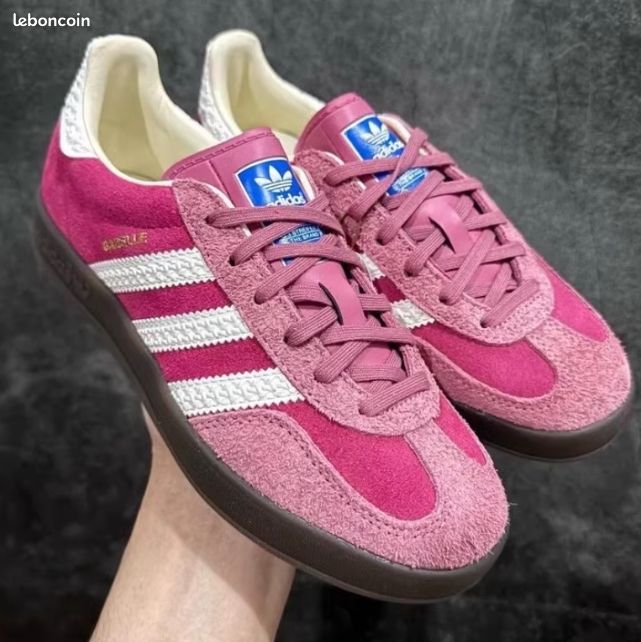 Adidas samba rose et rouge -39 Chaussures