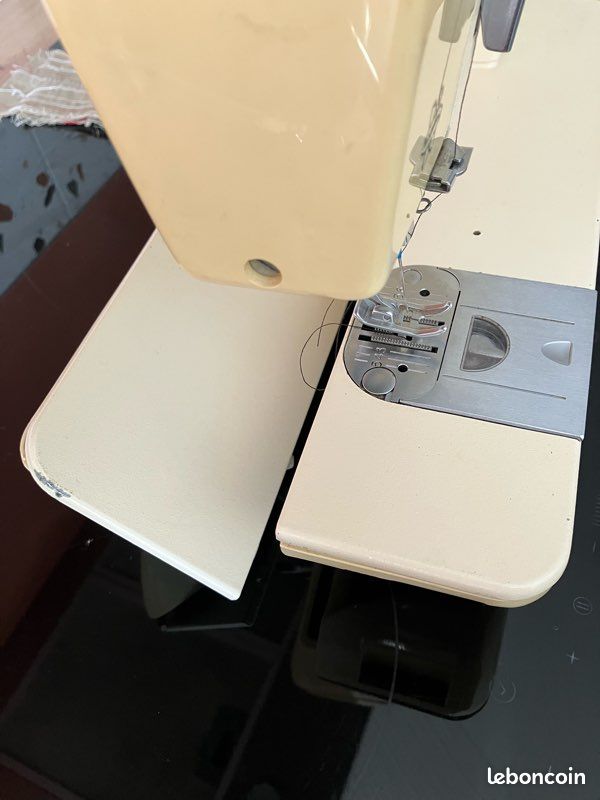 Machine à coudre SINGER bon état (image 8)