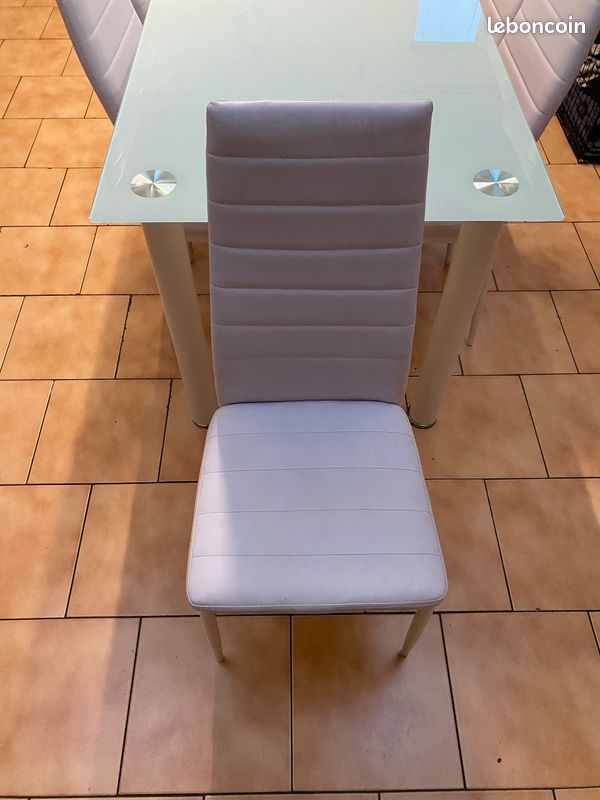 Table de cuisine avec chaise (image 2)