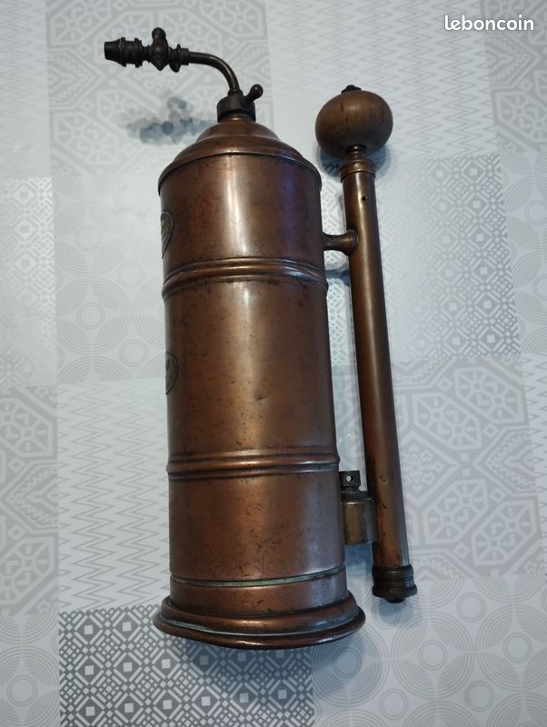 Pulvérisateur très ancien (image 5)