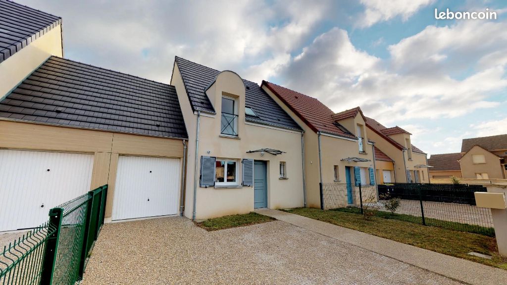 Maison 4 pièces 90 m² · à Morancez · 90 m² · 1 018 €