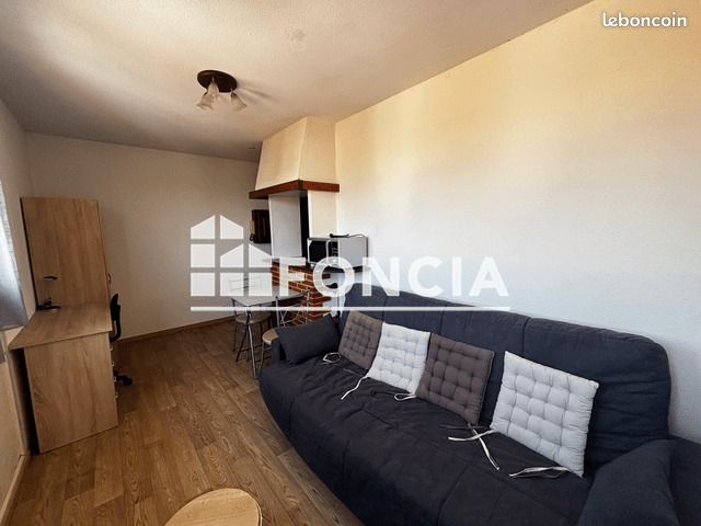 Appartement 1 pièce 16 m² · à Agen · 16 m² · 350 €