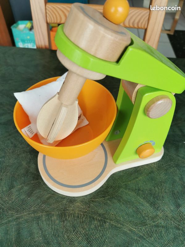 Grille pain et batteur en bois dinette enfant (image 1)