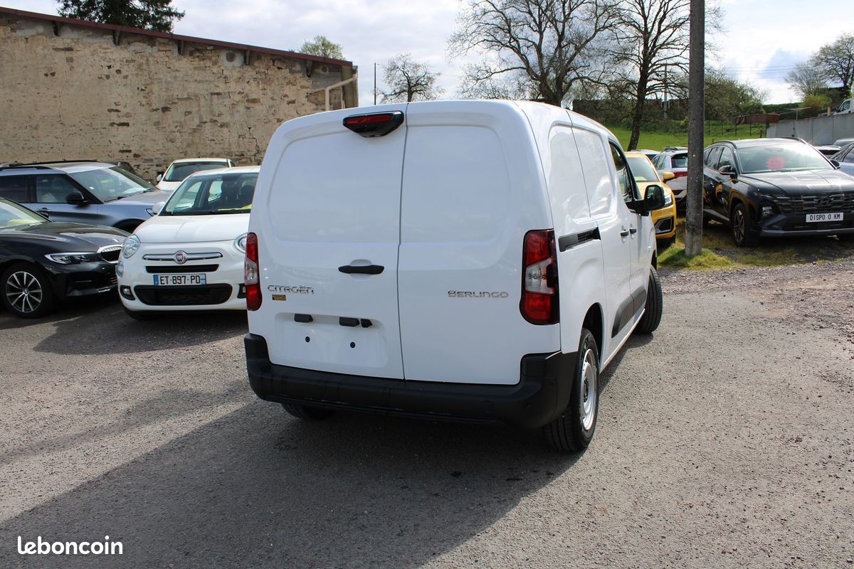 Citroen BERLINGO 5 M CONFORT BOITE 6V DIESEL 100 CV GRAND GPS 3D 2X CAMÉRA RÉGULATEUR BLUETOOTH (image 2)