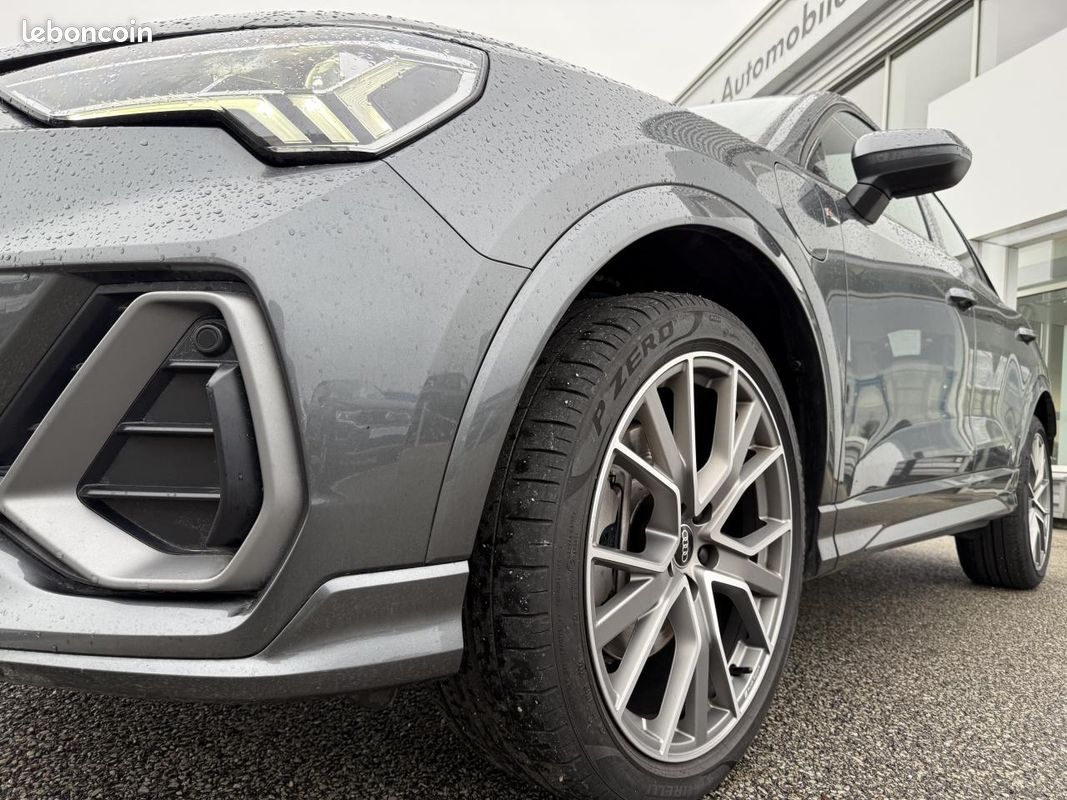 AUDI Q3 45 TFSIe 245 ch S tronic 6 S line (image 39)