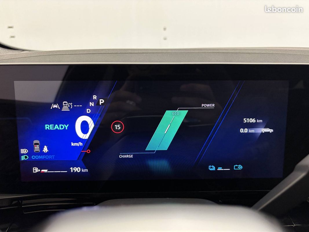 RENAULT Austral full hybrid E-Tech 200 ch Esprit Alpine (image 17)