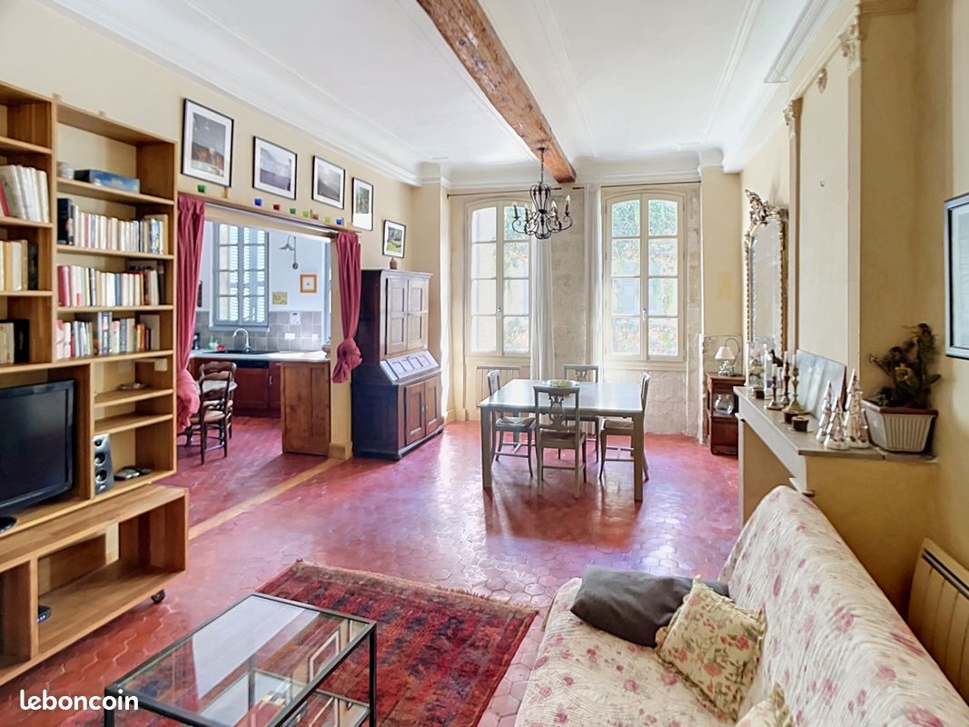 Appartement 2 pièces 74 m² · à Avignon · 74 m² · 780 €