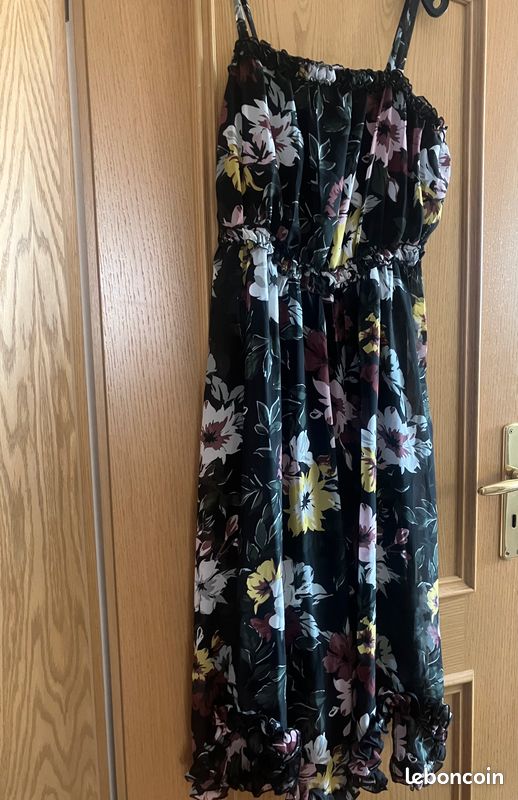 Only robe taille L (image 1)