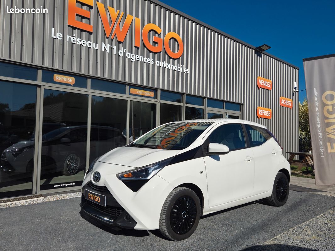 TOYOTA AYGO 1.0 VVTI 70 BOITE AUTO GRAND ECRAN CARPLAY 1er MAIN ENTRETIEN ET GARANTIE TOYOTA (image 1)