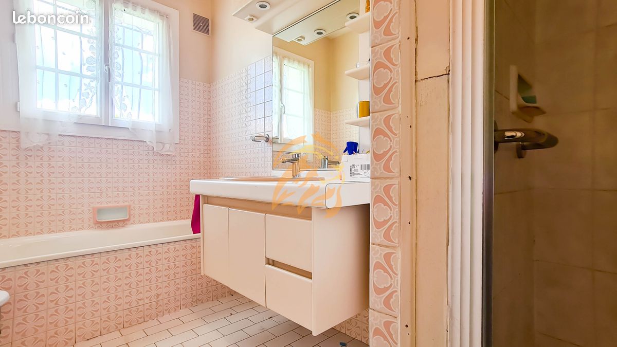 Maison 12 pièces 197 m² - Magnac-sur-Touvre 16600 (image principale 10)