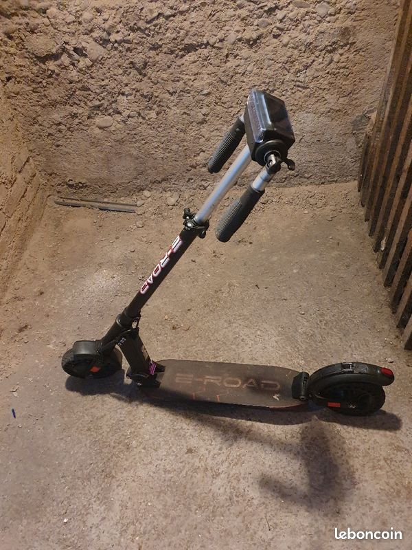 Trotinette électrique en bon état (image 3)