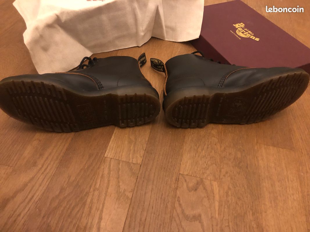 Doc Martens boots 101 état neuf - "Originals Made in england" - cuir Quilon - Taille 42 (image 2)