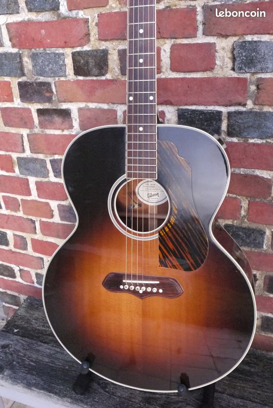 Gibson SJ 100 2013 (image 1)