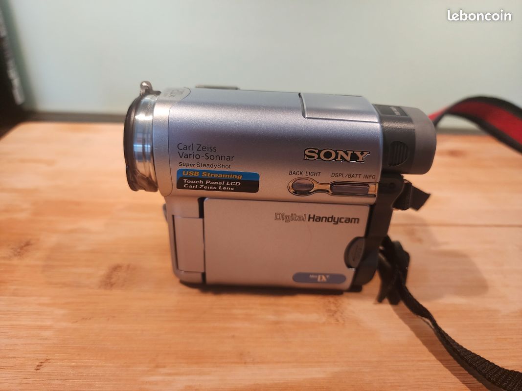 Caméscope Sony Handycam DCR-TRV14E MiniDV + Housse + Accessoires (Sans câble/batterie) (image 6)