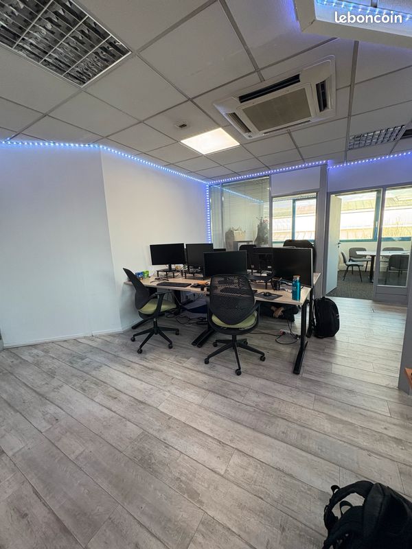Local commercial 4 pièces 64 m² · à Epagny Metz-Tessy · 64 m² · 842 €/mois