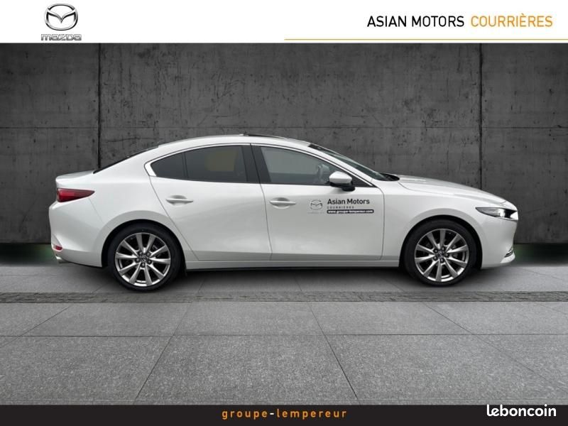 Mazda Mazda 3 Berline 2.0 e-SKYACTIV-X M-Hybrid 186ch Takumi BVA 2025 Euro6e (image 2)