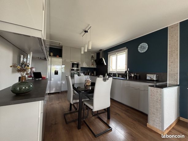 Propriété 5 pièces 121 m²