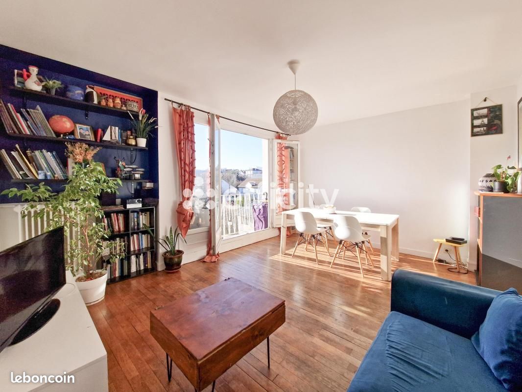 Appartement 3 pièces 65 m² · à Vitry-sur-Seine · 65 m² · 230 000 €