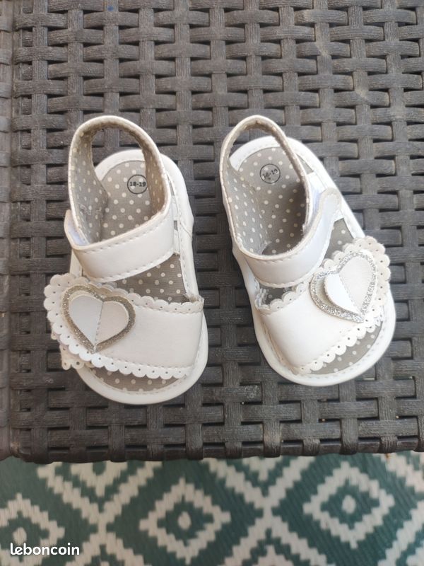 Chaussures bébé (image 1)