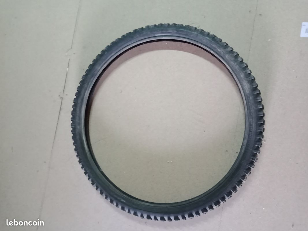 Pneu 24" (image 1)