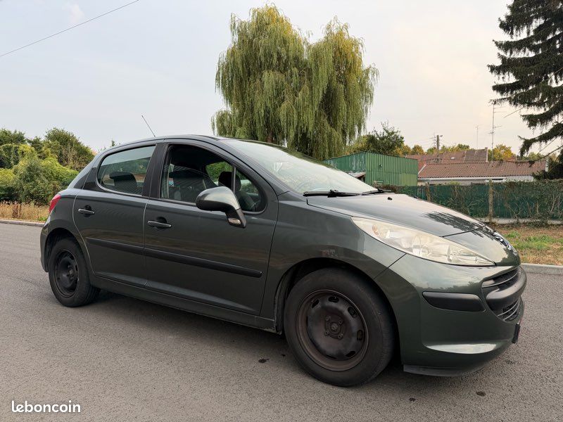 Peugeot 207 (image 4)