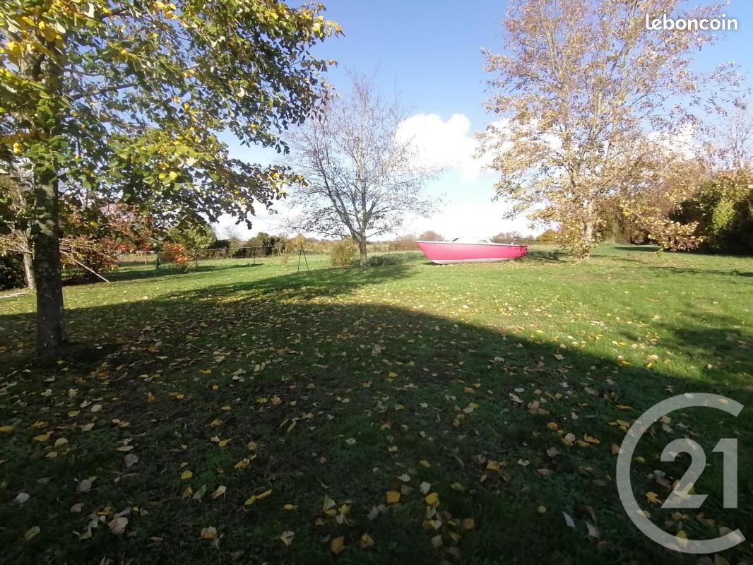 Maison 12 pièces 343 m² - Valdelaume 79110 Pioussay (image 2)