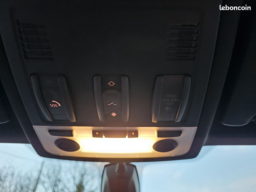 BMW X1 E84 sDrive 20d 177 ch Luxe - INTÉRIEUR CUIR ? SIÈGES CHAUFFANTS ? CARPLAY (image 27)