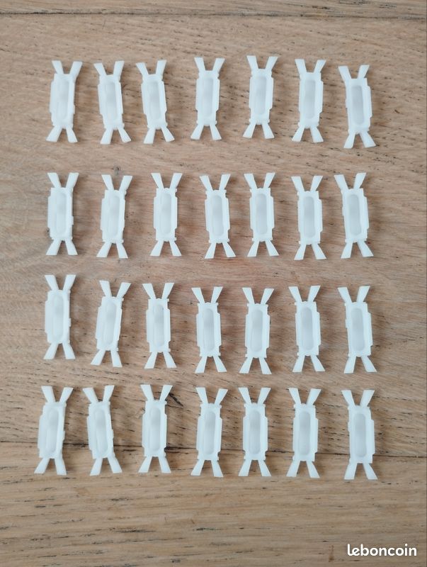 Agrafes joints de portes clio (image 1)