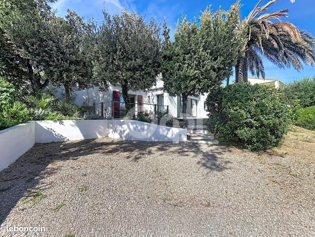 Appartement 3 pièces 99 m² · à Roquebrune-sur-Argens · 99 m² · 750 000 €