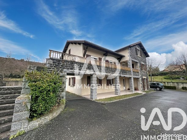 Maison 10 pièces 277 m²