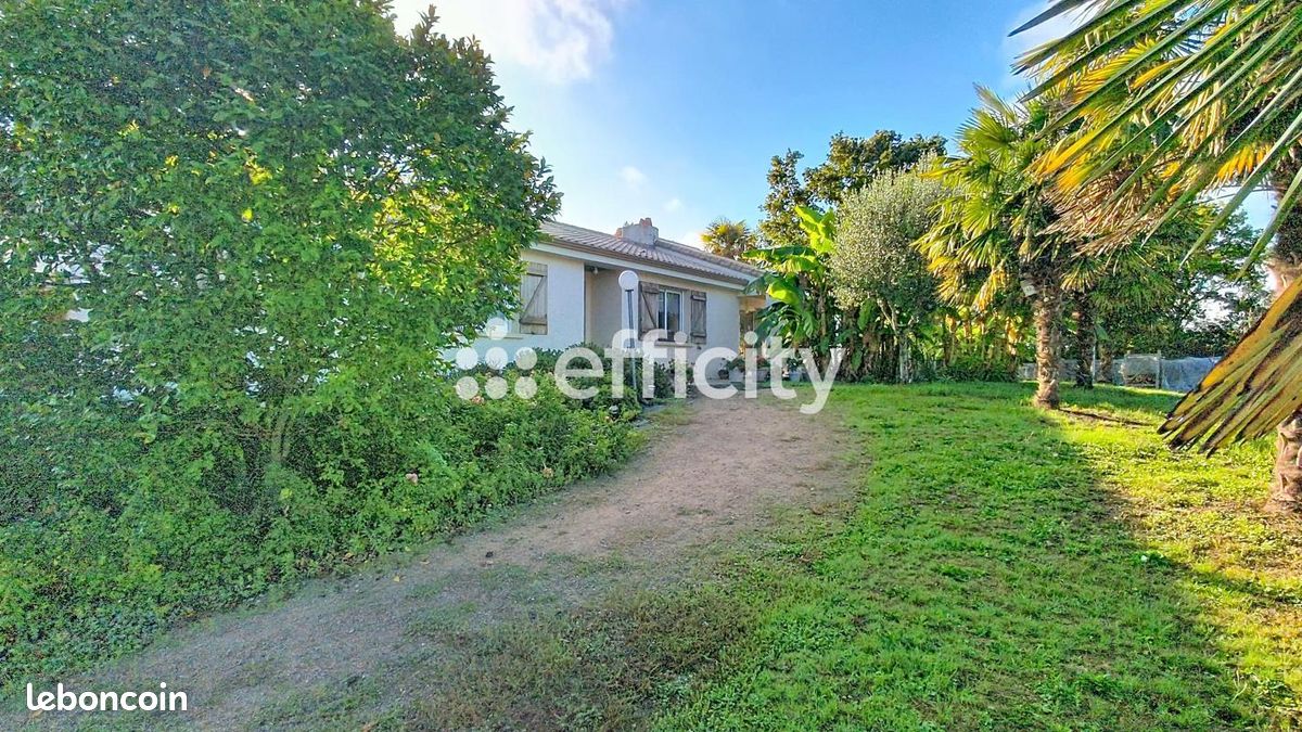 Maison 6 pièces 164 m² · à Aubigny-les Clouzeaux · 164 m² · 468 000 €