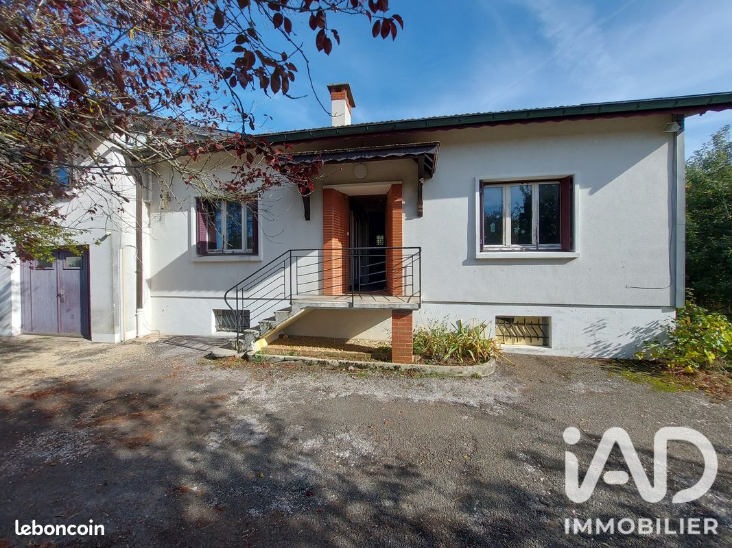 Maison 4 pièces 106 m² · à Arinthod · 106 m² · 122 500 €