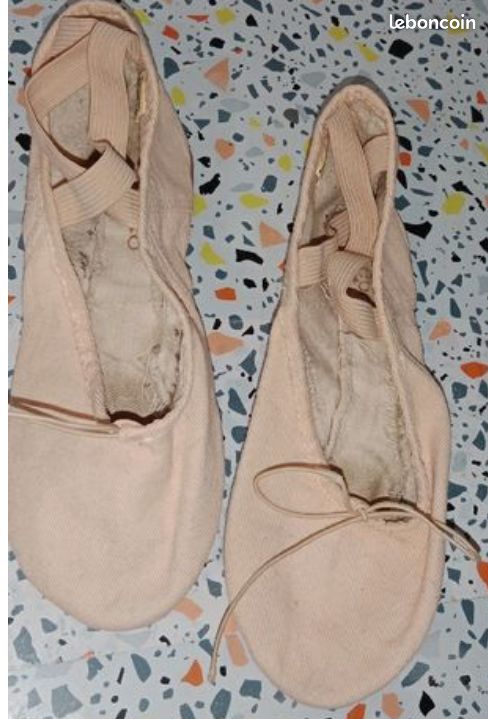 Chaussons de danse classique demi pointe taille 39 REPETTO Sport