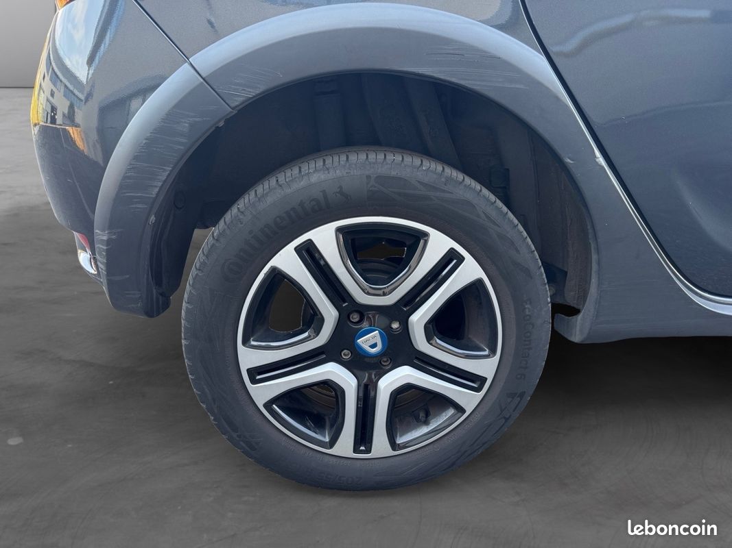 DACIA SANDERO TCe 100 15 ans (image 17)