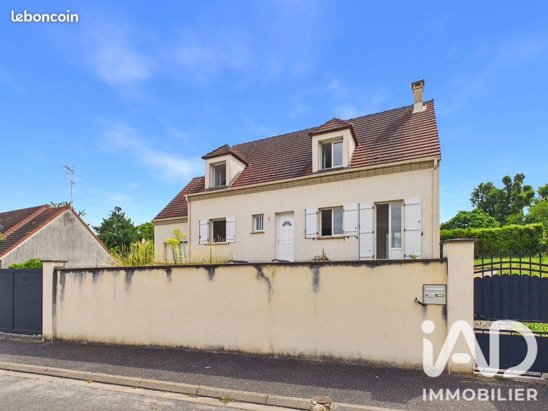 Maison 6 pièces 149 m² · à Samoreau · 149 m² · 409 000 €