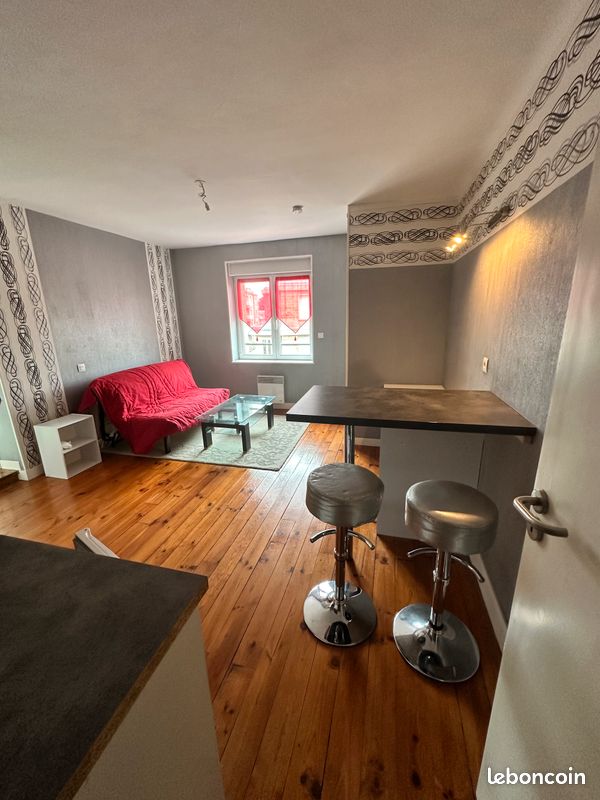Appartement 1 pièce 21 m² · à Vire Normandie · 21 m² · 345 €