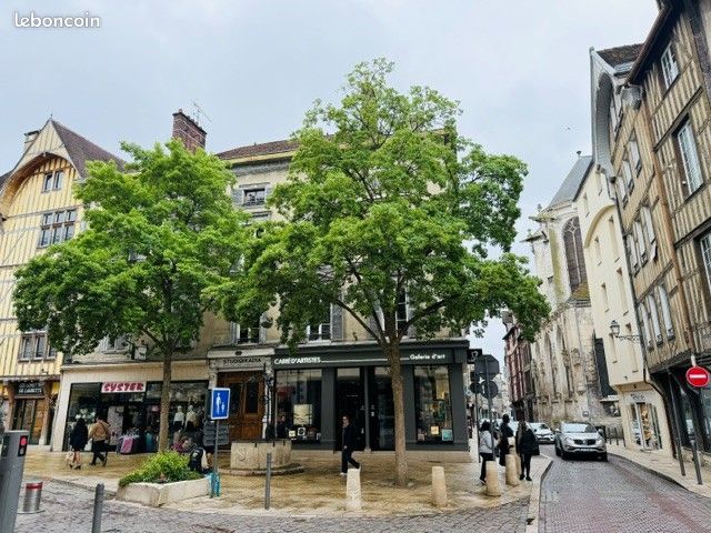 Appartement 2 pièces 43 m² · à Troyes · 43 m² · 76 000 €