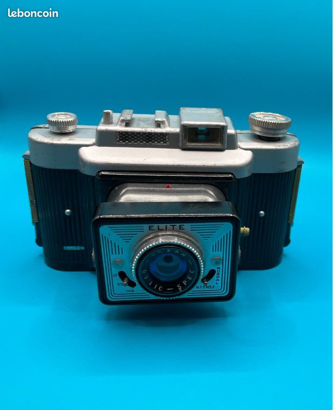 Appareil photo vintage - à Lille