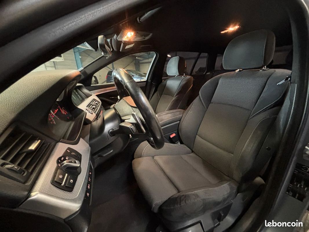 BMW Série 5 Touring 530D 258 ch M Sport, propulsion – 2013 – Suivi complet – Boîte auto – Soft Close – Caméra de recul – Sièges électriques (image 9)
